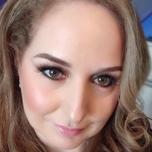 Meet your Posher, Consuelo